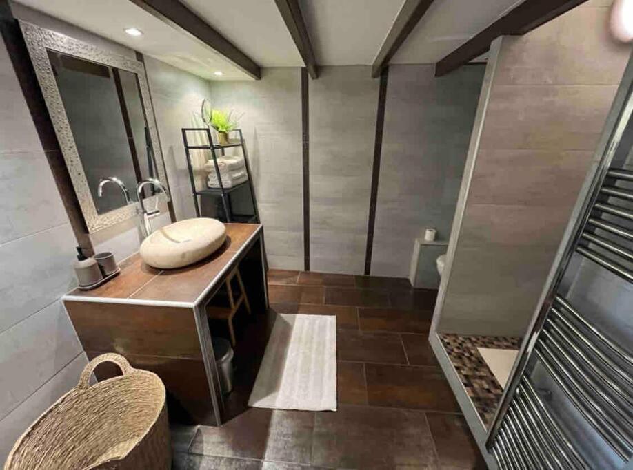 Chez Alam A Hotel De Ville Lyon Ngoại thất bức ảnh
